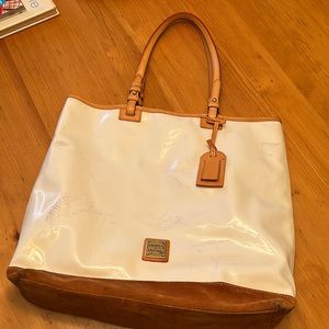 Dooney and Bourke White/ Beige tote